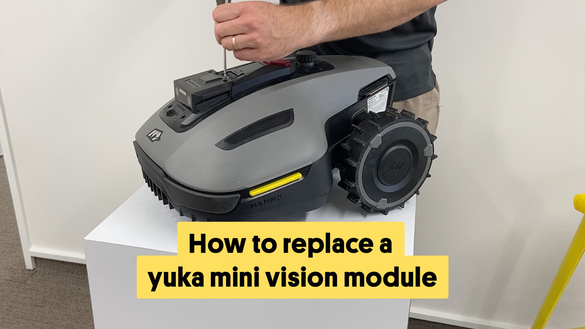 How to replace a vision module on a Mammotion Yuka Mini – Robomate ...